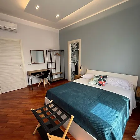 Caridei 3* נאפולי