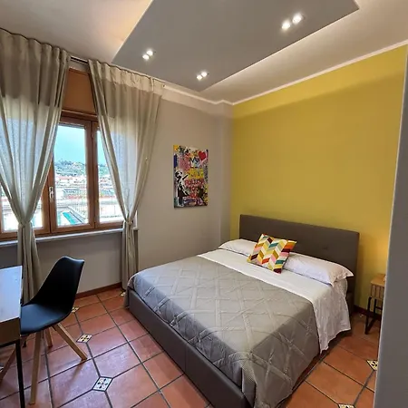 Caridei 3* נאפולי